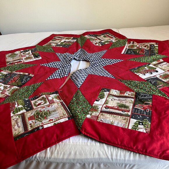 Handmade Christmas Tree Skirt 58x58 - Picture 2 of 9